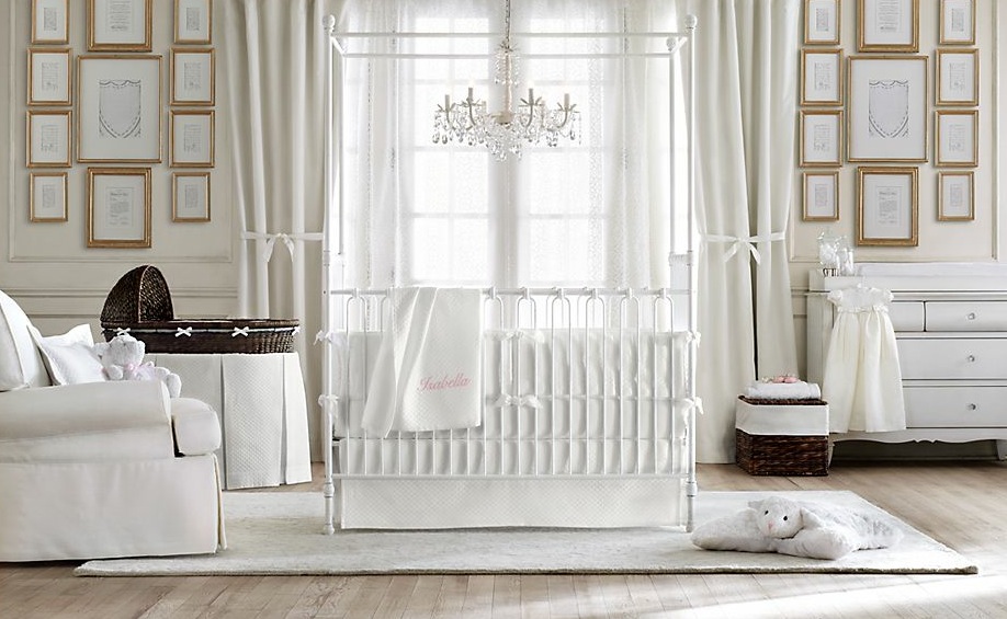 Neutral-baby-room-decor